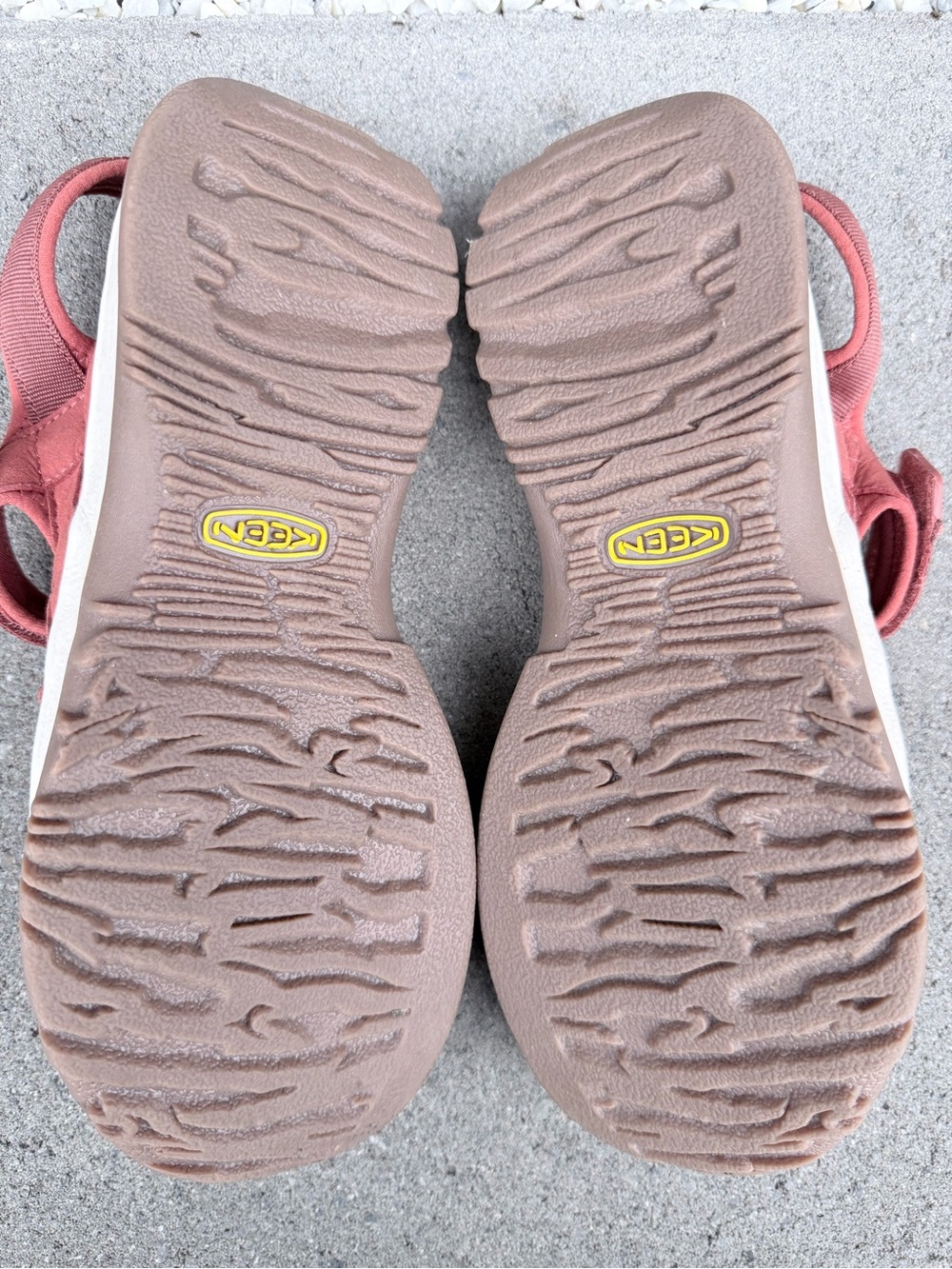 KEEN Rose Closed Toe Hiking Sandals Lightweight Comfort Gorpcore Women’s 9 - Picture 5 of 7